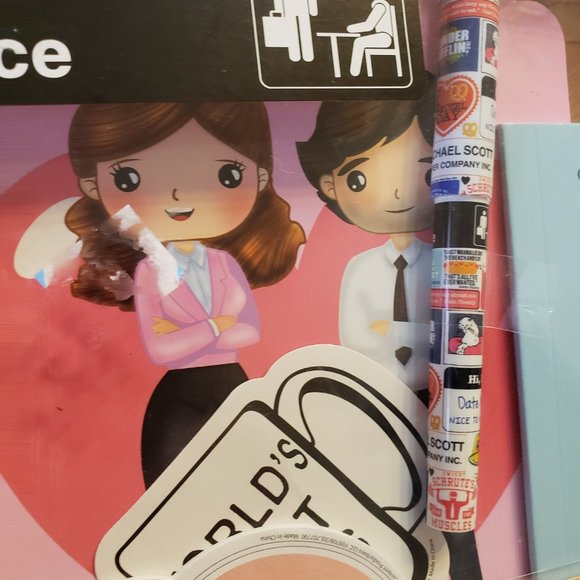 New in Box NBC Novelty The Office Desk Gift Pack Journals Pen Sticky Pads - Picture 2 of 6